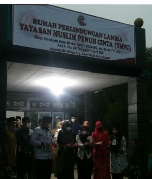 Bupati Anwar Sadat Resmikan Rumah Perlindungan Lansia YMPC