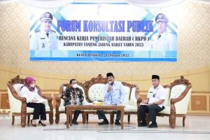 Bupati Buka Forum Konsultasi Publik RKPD Tanjab Barat Tahun 2023