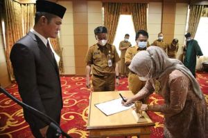 Wawako Sungaipenuh Lantik 3 Pejabat Eselon III Inspektorat