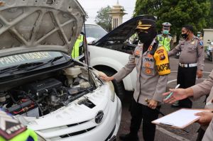 Kapolres Tebo Cek Kelayakan Kendaraan Dinas Polri Bersama PJU