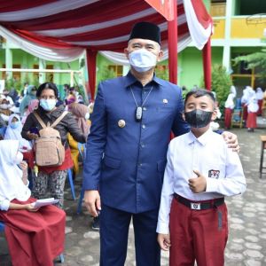 Jambi Cerdas Gratiskan 1.432 Siswa Sekolah Swasta