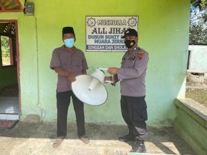 Berkah Ramadhan, Kapolsek Tabir Ulu Gotong Royong Bersama Masyarakat