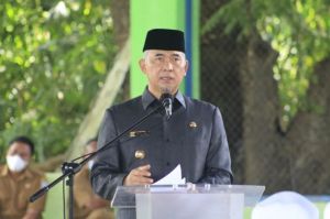 Wali Kota Jambi  Berikan Insentif Kepada Petugas Syara'