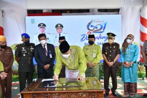 HUT Kota Jambi ke 76, Fasha Resmikan 12 Infrastruktur Perkotaan 