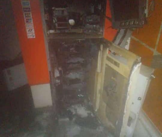 Mesin ATM BNI yang Dibobol maling (foto: tangkap layar)