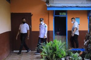 Pj Bupati Aspan Tinjau SD 236 yang Terdampak Angin Puting Beliung