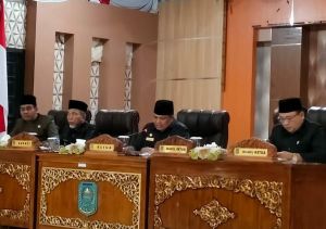 Bupati Merangin dan Wakilnya Sampaikan KUA PPAS 2023