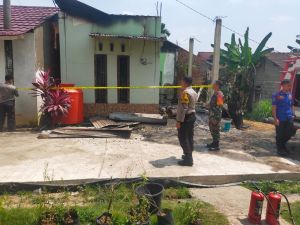 Polsek Jaluko Selidiki Penyebab Kebakaran Rumah Kostan di Mendalo Indah 