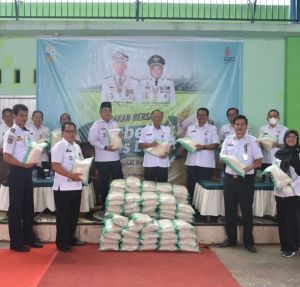 Gerakan Beli Beras Lokal, 3,5 Ton Beras Petani Lokal Terserap