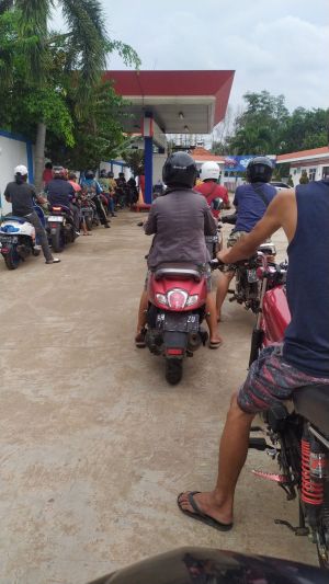 Antrean SPBU di Kota Jambi Makin Parah, Pertalite dan Solar Sering Kosong 