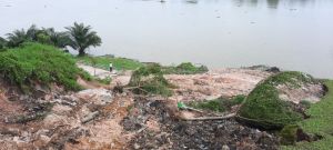 Tebing Kawasan Wisata Danau Sipin Kota Jambi Longsor 