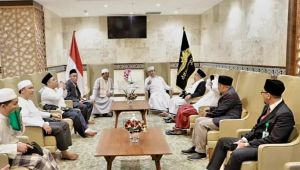 Bupati Tanjab Barat Jadi Khotib di Masjid Istiqlal