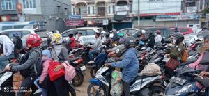 Macet Panjang di Kawasan Kuburan Cina Kota Jambi, Tak Ada Petugas Atur Lalulintas 