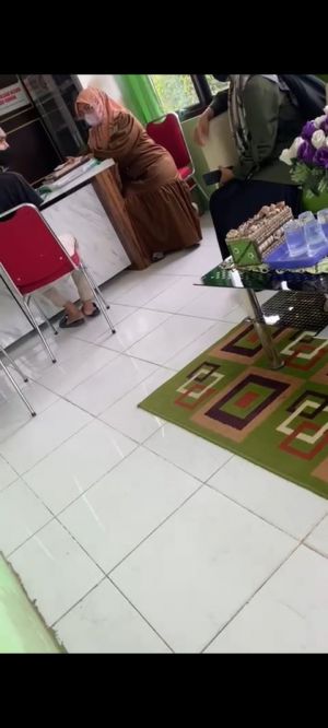 Pelayanan Jelek, Puskemas Pall Merah II Dikeluhkan 