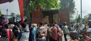 Gelar Pasar Murah di 4 Titik, Pemkot Jambi dan Bulog Sediakan Puluhan Ton Beras dan Minyak Goreng 