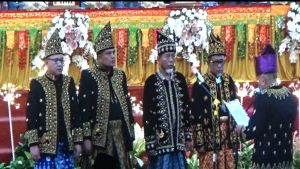 Puncak HUT Merangin ke 73, Bupati Hingga Pimpinan DPRD Diberikan Gelar Adat 