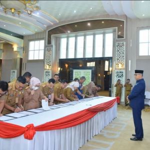 Pejabat Pemkot Jambi Lakukan Penandatanganan Perjanjian Kinerja 