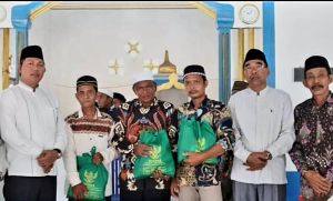 Wabup Tanjab Barat Hadiri Peringatan Isra Mi'raj di Masjid Al-Ummah