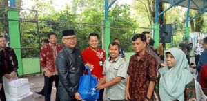 11 Ribu Paket Sembako dari Forum CSR Disalurkan, Fasha : CSR Tanggungjawab Sosial Perusahaan