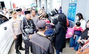 Bupati Tanjab Barat Tinjau Sejumlah Pos Pengamanan Lebaran 