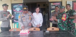 Surprise,Polsek Kumpeh Uluh Dapat Kejutan Di Hari Bhayangkara Ke-77