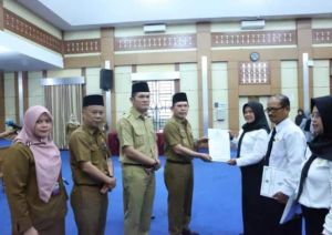 156 PPPK Guru Sungaipenuh Terima SK dari Wali Kota