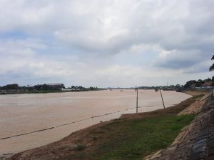 Debit Sungai Batanghari Surut Akibat Musim Kemarau, Pasokan Air Bersih Kota Jambi Tetap Aman