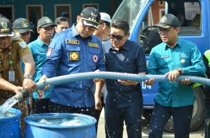 Hari ke-5 Operasi, 204.000 Liter Bantuan Air Bersih Untuk Warga Kota Jambi