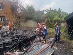 Pemilik Berjualan, Rumah di Beliung Terbakar karena Charger Handphone Tidak Dicabut