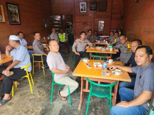 Tetap Melakukan Pengamanan Pemilu, Polsek Tabir Lakukan Silaturahim Dengan Masyarakat