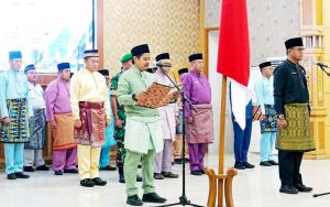 HUT Jambi Ke-68, Wakili Ketua DPRD Sufrayogi Bacakan Naskah Deklarasi Badan Kongres Rakyat Jambi