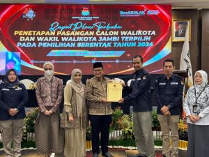 Maulana dan Diza Resmi Ditetapkan Sebagai Walikota dan Wakil Walikota Jambi 2025-2029