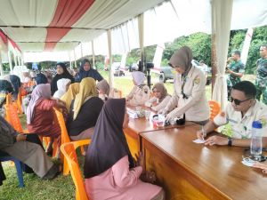 Satgas TMMD ke 123 Buka Pengobatan Gratis untuk Warga Teluk Kuali dan Sekitarnya