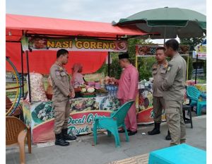 PKL Yang Tinggalkan Lapaknya Ditrotoar Depan Mesjid Agung Al Ittihad Muara Tebo Akan Ditindak