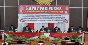 Ketua DPRD KM Pimpin Rapurna Dalam Rangka Mendengarkan Pidato Presiden RI