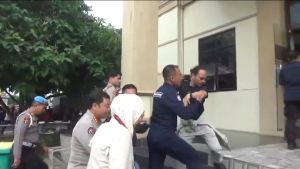 Wartawan Dihalau Saat Liputan Rapat Komisi III DPR RI di Polda Jambi