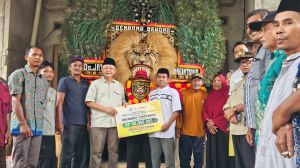 Cek Endra Reses di Mandiangin Timur, Serahkan Bantuan Rp50 Juta TJSL BUMN untuk Seni Reog