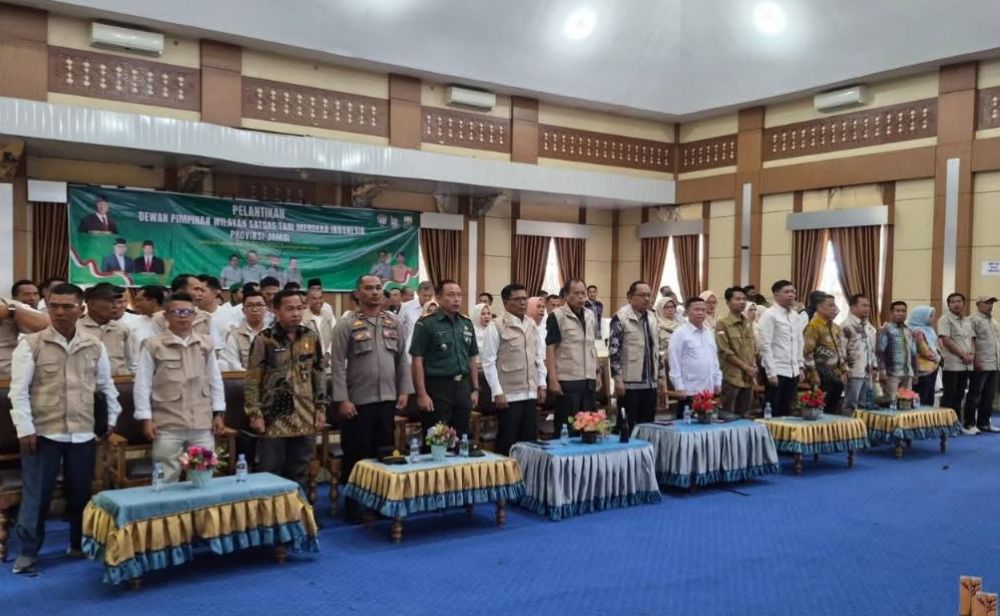 Wawako Azhar Hamzah saat menghadiri pengukuhan Pengurus DPD Tani Merdeka Kerinci dan Sungai Penuh 