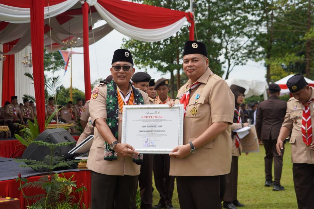 Kwarcab Pramuka Kota Jambi Raih Penghargaan Ter Pra Akreditasi di Hari Pramuka ke-64.