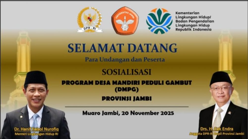 Anggota DPR RI Drs. H. Cek Endra bersama perwakilan Kementerian Lingkungan Hidup membuka Sosialisasi Program Desa Mandiri Peduli Gambut (DMPG) di Muaro Jambi, 20 November 2025.