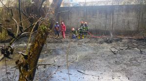 Tumpahan Solar PT KTA Mengalir ke Parit, Picu Kebakaran di Lingkar Selatan Jambi