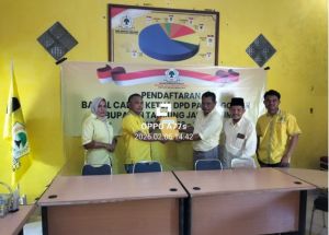 Muslimin Ambil Formulir, Bursa Ketua Golkar Tanjabtim Mulai Menghangat