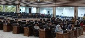 Sampah Jadi Sorotan DPRD, Wali Kota Jambi Tekankan Peran Aktif Masyarakat