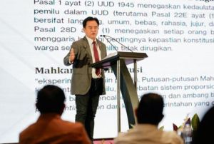 Yusril: Pilkada Langsung atau Lewat DPRD Sama-sama Sah Secara Konstitusi