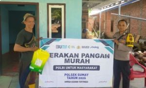 Polsek Sumay Salurkan 2 Ton Beras SPHP, Warga Lembak Bungur Sambut Antusias