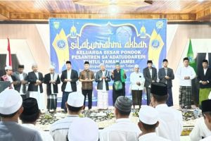 Alumni Ponpes Sa’adtuddarein Gelar Silaturahmi Akbar, Pengurus HIKSA Bungo Resmi Dilantik