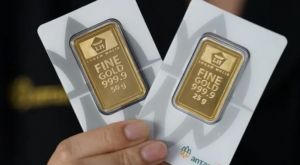 Harga Emas Antam Turun Rp3.000, Kini di Level Rp2.796.000 per Gram