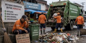 Gaji Kecil dan Kerap Telat Dibayar, Petugas Sampah Pasar Bawah Merangin Mundur