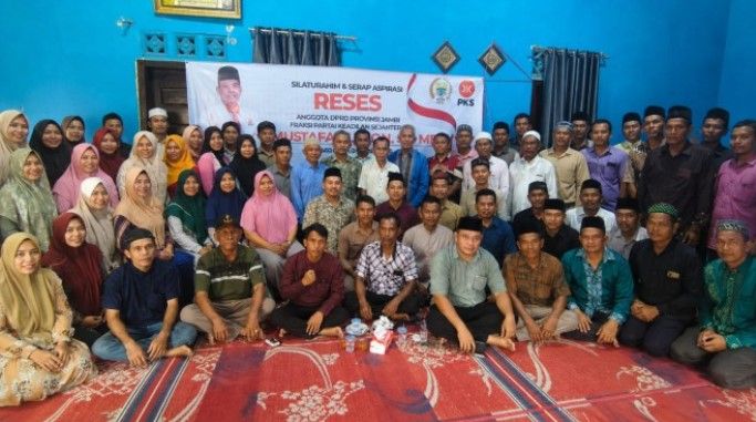 Reses di Muara Tabir, Mustaharuddin Siap Perjuangkan Jalan Simpang Betung dan Persoalan Sinyal Warga