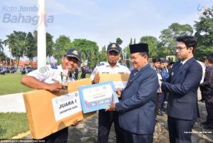 Dari Upacara hingga Penyerahan Hadiah, Maulana Ajak Warga Hidupkan Nilai Pancasila